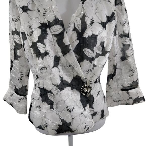 ALEX EVENINGS! WHITE W/BLACK SHEER CHIFFON FLORAL MOTIF BLOUSE, TOP! SZ M - Picture 4 of 9